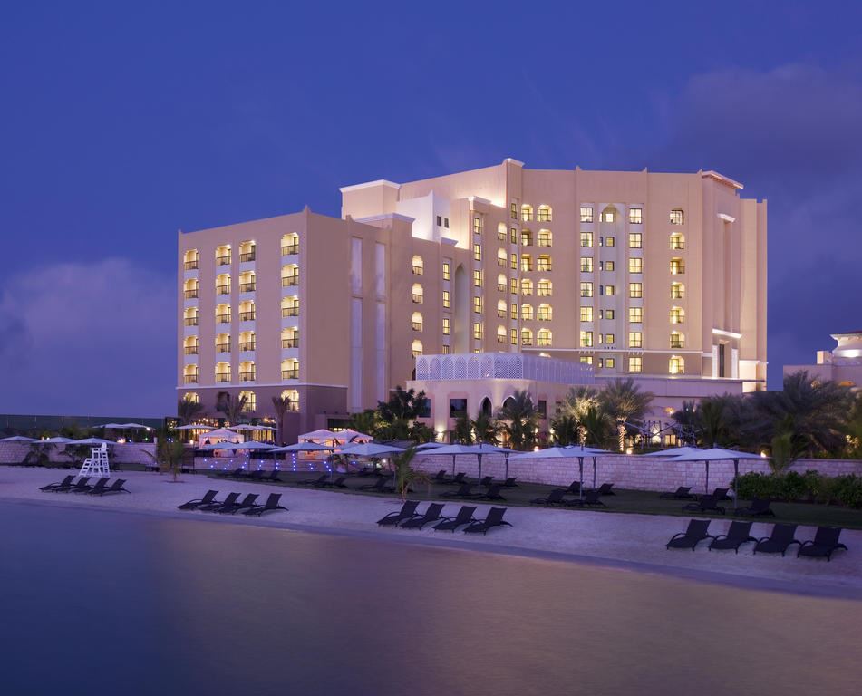 Traders Hotel Qaryat al Beri